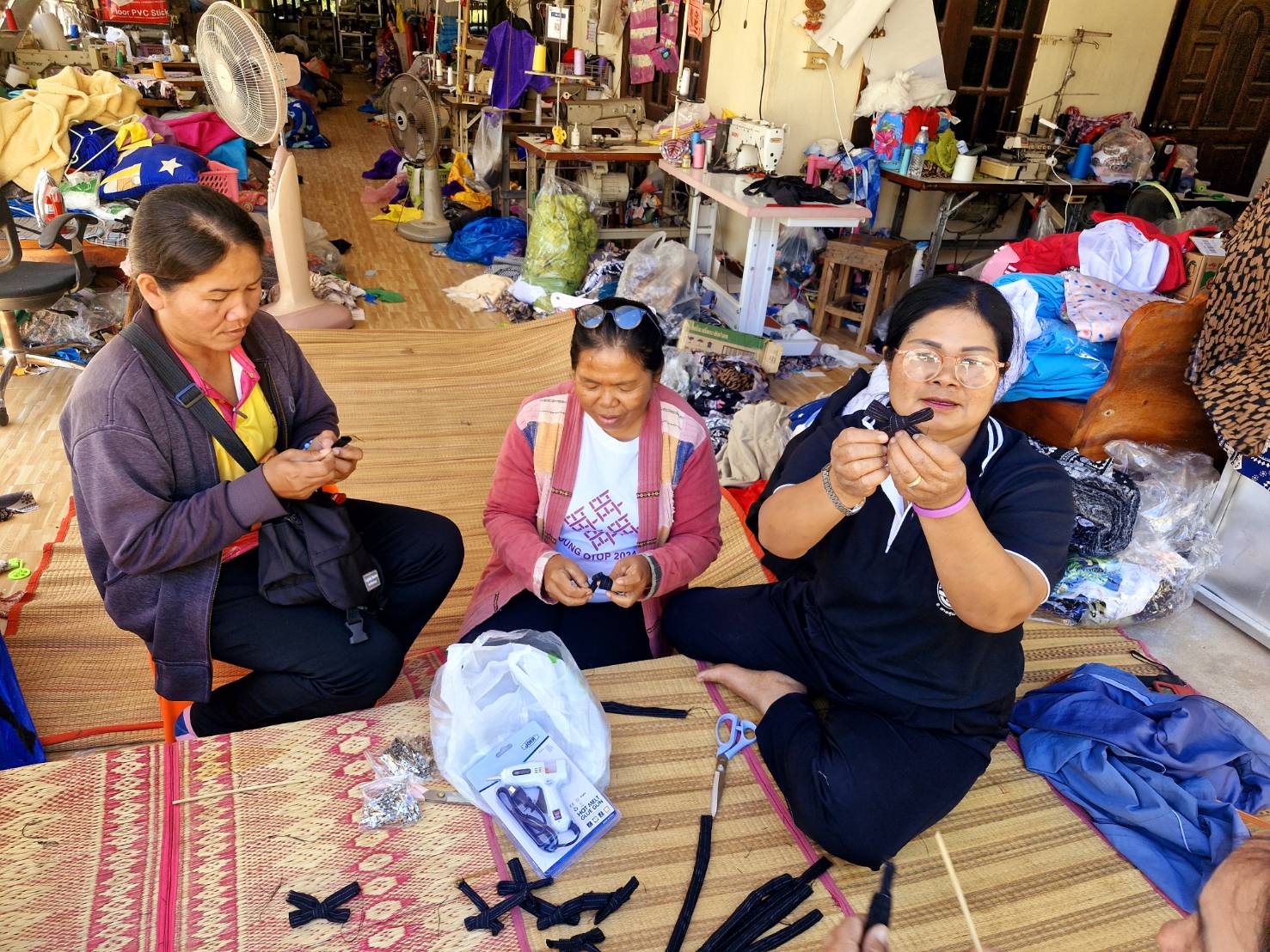 การประดิษฐ์ริบบิ้น